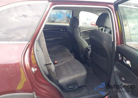 2018 Kia Sorento 2.4L Lx z USA, uszkodzony, nr VIN 5XYPGDA31JG398129